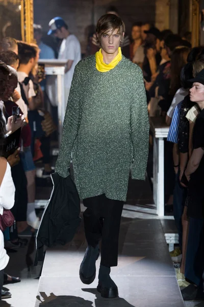 Look 41